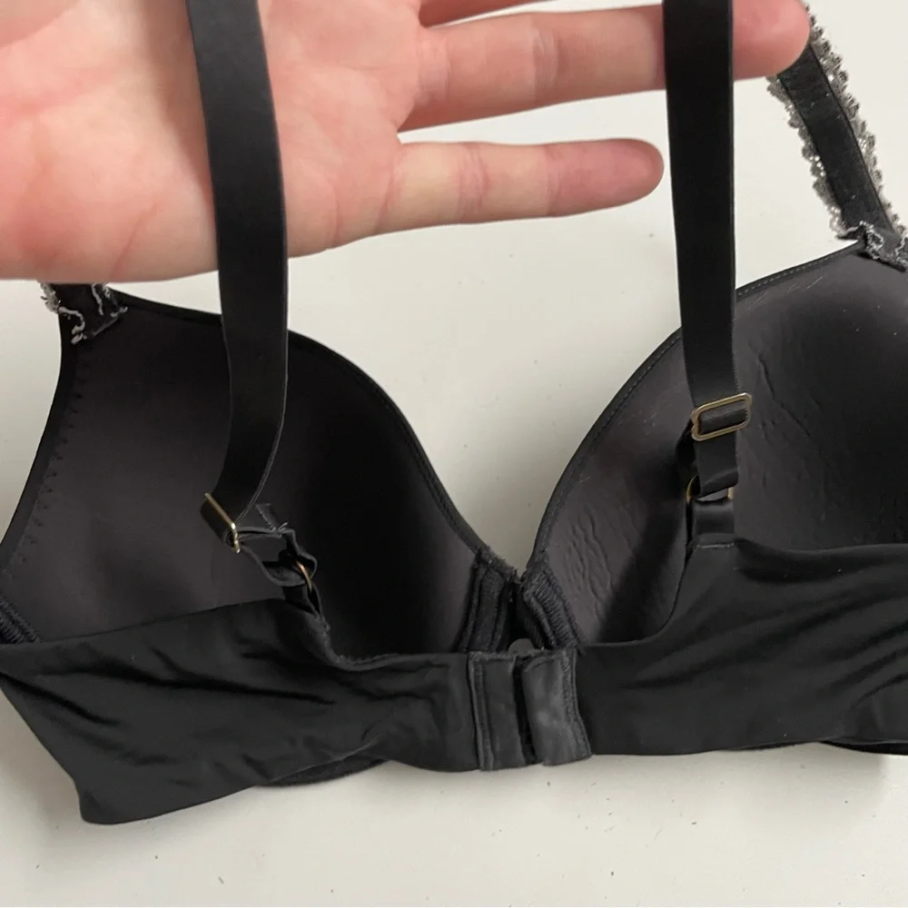 Natori Bra Lightly Lined Padded Underwire Floral Lace Trim Lightweight Black 32C